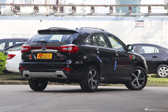 2015款比亚迪S7升级版2.0T自动旗舰型