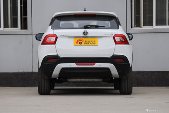 2015款中华V3 1.5T手动都市型