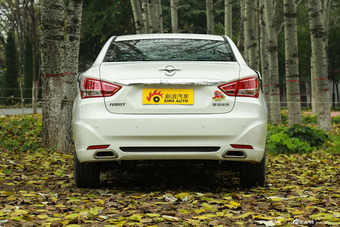 2015款海马福美来1.6L手动悦尚型