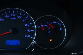 2015款五菱宏光S 1.5L手动超值版