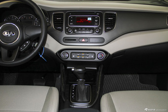 2013款佳乐 2.0L自动标准版7座 京V