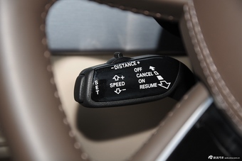 2014款奥迪A8L W12旗舰 版