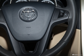 2013款中华H330 1.5L自动舒适型