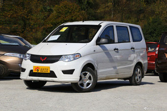 2015款五菱宏光S 1.2L手动基本型 国IV图片