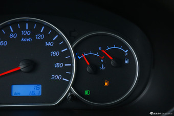 2014款五菱宏光S 1.5L 手动标准型