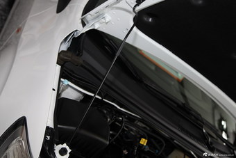 2014款爱唯欧三厢1.4L手动舒享版