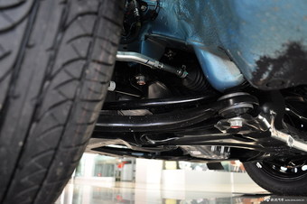 2014款理念1.3L手动舒适型 巴黎蓝