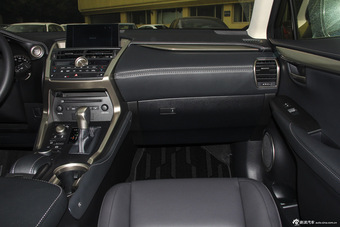 2015款雷克萨斯NX 2.0L自动200前驱锋行版