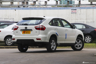 2014款比亚迪S6 2.0L手动豪华型