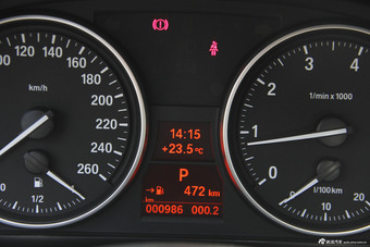 2015款宝马X1 2.0T自动xDrive20i 时尚晋级版