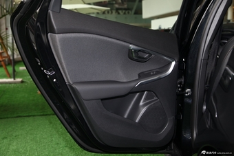 2014款沃尔沃V40 Cross Country 2.0T智逸版