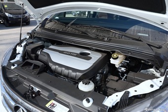 2016款上汽大通G10 2.0T自动行政版