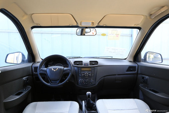 2015款五菱宏光S 1.2L手动基本型 国IV图片