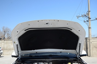 2016款哈弗H9 2.0T自动豪华型7座