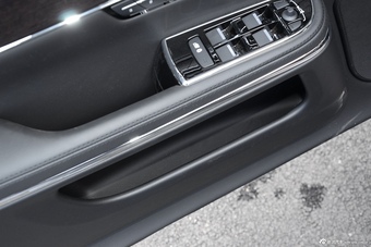 2016款捷豹XJL 3.0L自动SC四驱全景商务版