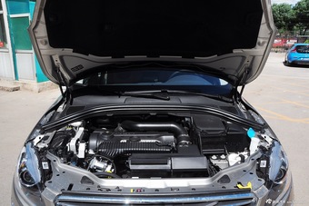 2016款沃尔沃XC60 2.0T T5 AWD智驭版