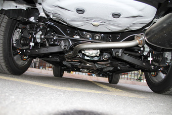 2015款森林人2.5L自动特装纪念版