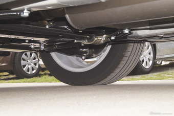 2015款东风标致3008 1.6T自动THP至尚版