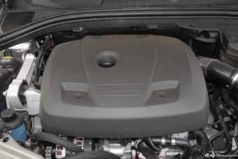 2016款沃尔沃XC60 2.0T 智进版
