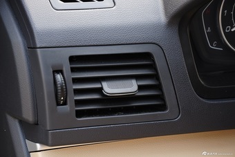 2015款绅宝D20两厢1.3L手动乐活版