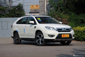 2015款比亚迪S7 2.0T自动尊贵版