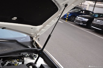 2015款凯美瑞骏瑞2.0S凌动版