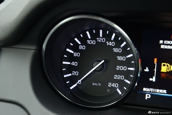 2016款发现神行2.0T自动SE版