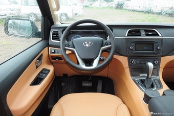 2015款华颂7 2.0T自动豪华型