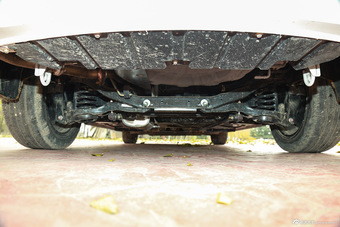 2015款海马福美来1.6L手动悦尚型