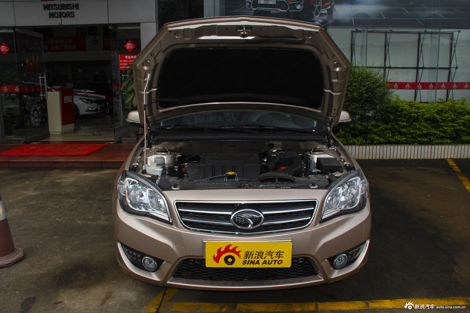 2015款V CROSS 1.5L手动智趣型