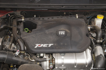 2014款菲亚特致悦1.4T自动运动版