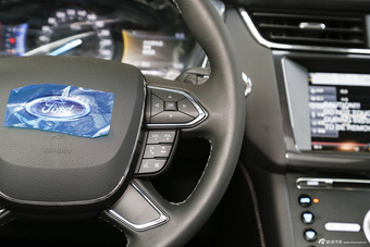 2015款金牛座2.0T自动豪华版