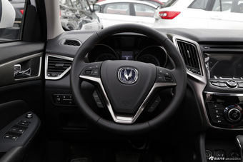 2015款长安CS75 1.8T自动四驱精英型
