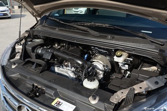 2016款上汽大通G10 2.0T自动旗舰版