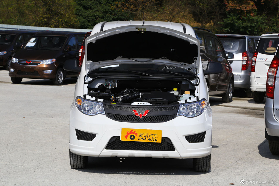 2015款五菱宏光S 1.2L手动基本型 国IV