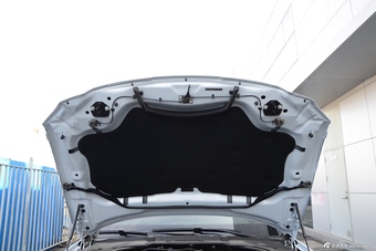 2016款捷豹XF 2.0T自动两驱R-Sport运动版