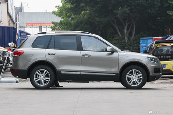 2015款改款野马T70 1.8TCVT优雅型