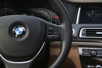 2013款宝马7系730Li豪华型