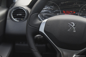 2015款东风标致3008 1.6T自动THP至尚版