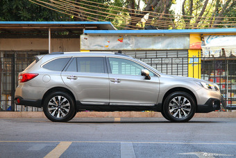 2016款傲虎 2.5L自动运动导航版