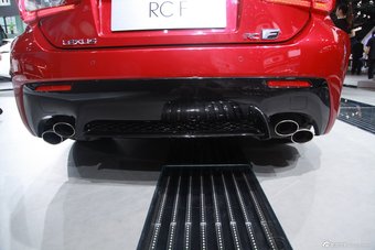 雷克萨斯RC F
