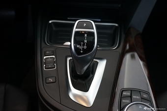 2014款华晨宝马328Li xDrive豪华设计套装