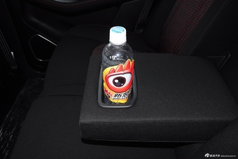 2015款 宝骏560 1.8L手动舒适型