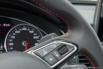 2016款奥迪A6L 2.5L自动30FSI特别版