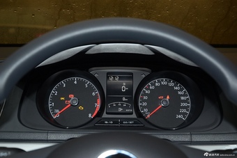 2015款朗逸1.6L自动风尚版