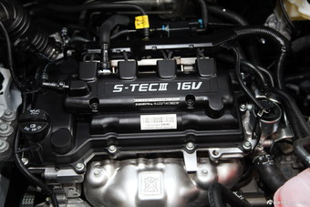 2014款爱唯欧三厢1.4L手动舒享版