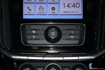 2016款驭胜S350 2.0T自动两驱汽油超豪华版5座