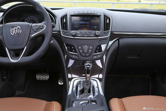 2014款君威2.0L自动精英时尚型