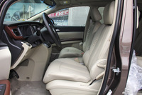 2014款GL8商务车3.0L自动GT豪华商务豪雅版