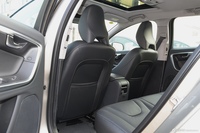 2016款沃尔沃V60 2.0T自动 T5 智逸版